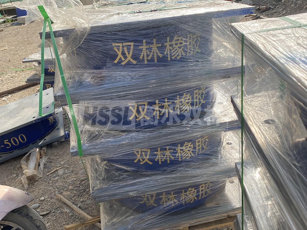 橡膠隔震支座LNR800生產(chǎn)廠(chǎng)家 橡膠建筑支座廠(chǎng)家 LNR1300橡膠隔震支座